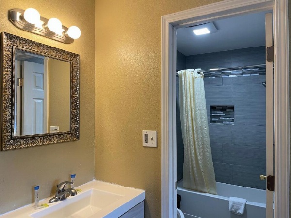 Tahoe Hacienda Inn image 12