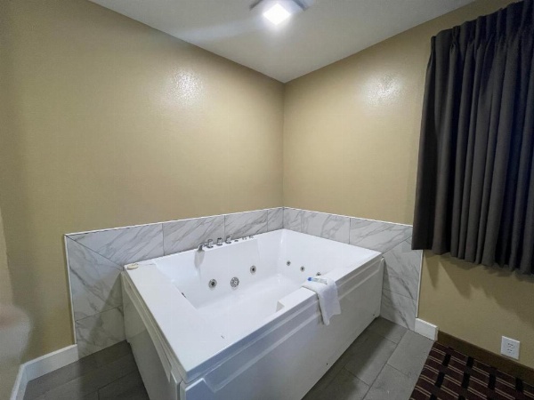 Tahoe Hacienda Inn image 21