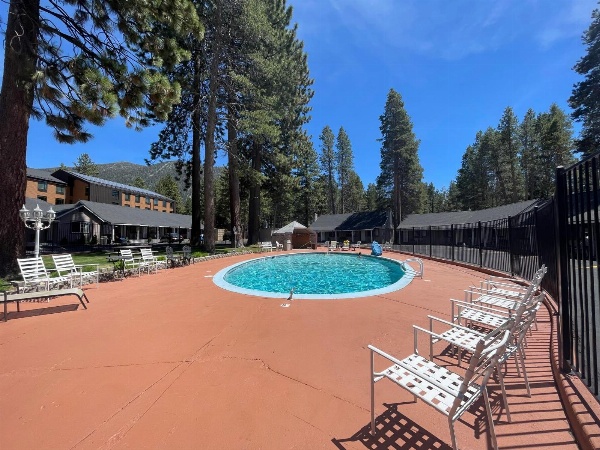 Tahoe Hacienda Inn image 7